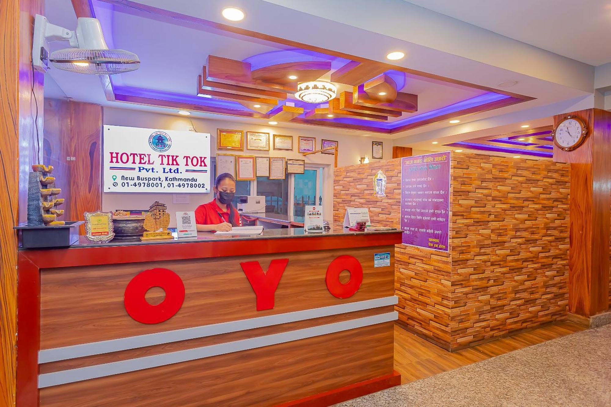 Oyo 799 Hotel Tik Tok Pvt Ltd. Katmandú Exterior foto