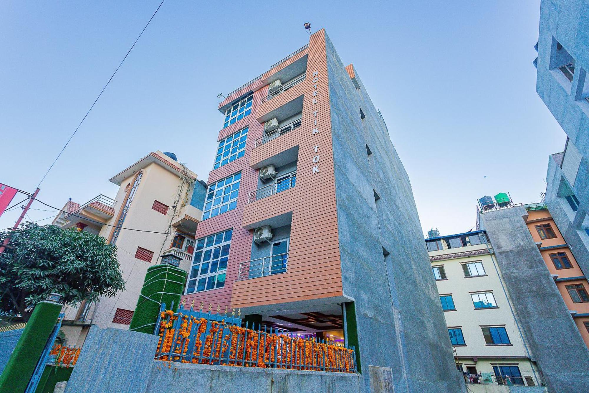 Oyo 799 Hotel Tik Tok Pvt Ltd. Katmandú Exterior foto
