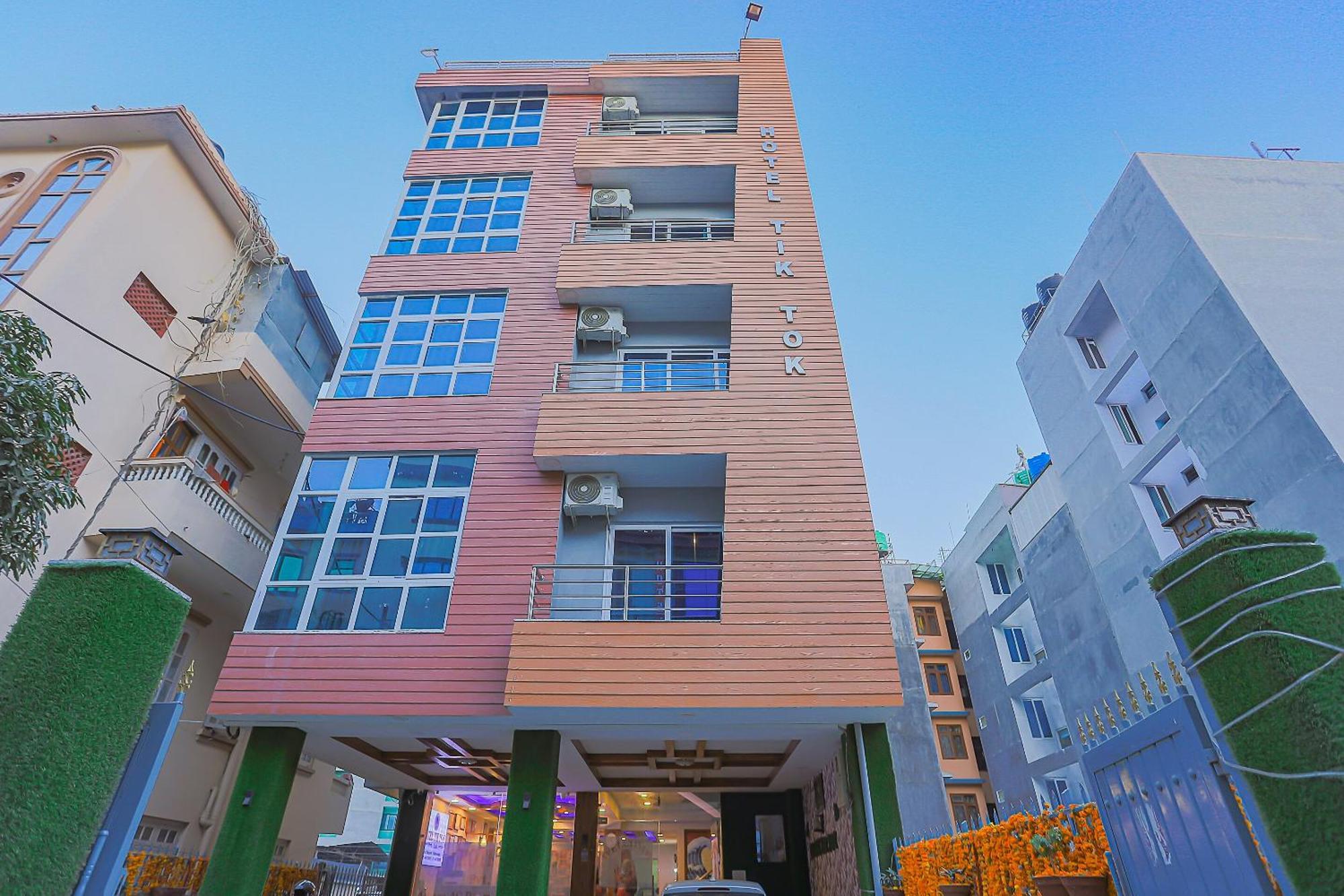 Oyo 799 Hotel Tik Tok Pvt Ltd. Katmandú Exterior foto
